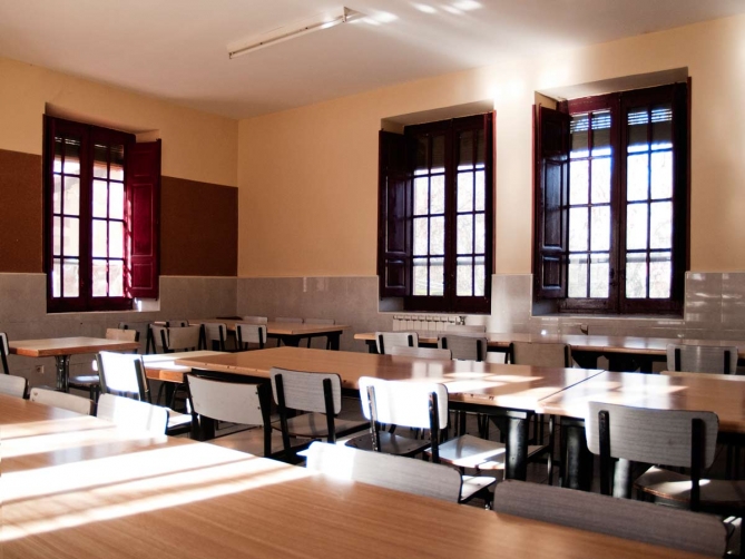 https://studio.novembro.net:443/files/gimgs/th-18_comedor-2.jpg